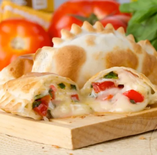 Empanada de Caprese