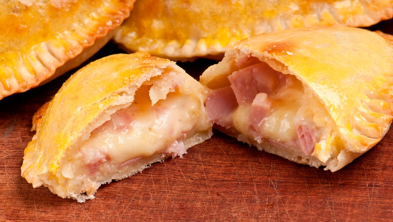 Empanada de Jamon y Queso